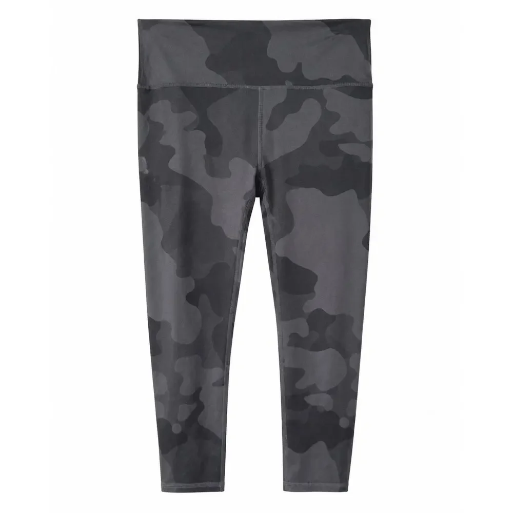 Alo Yoga Airbrush Capri Leggings Women’s Size Not Marked Black Camo Pilatescore